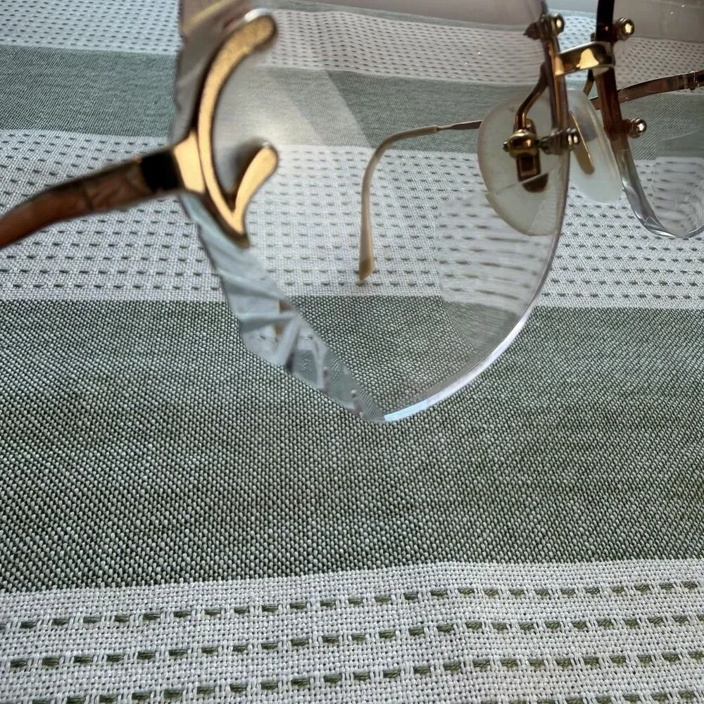 Multi-Facets vintage eye